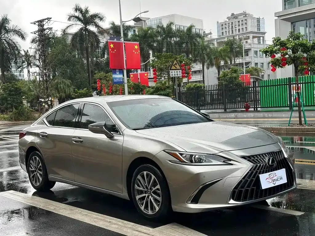Lexus ES 2023 из CN, фото 10