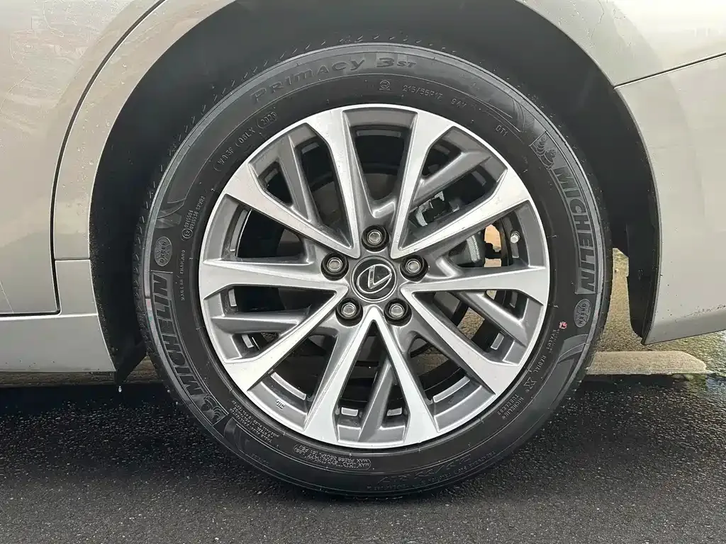 Lexus ES 2023 из CN, фото 2