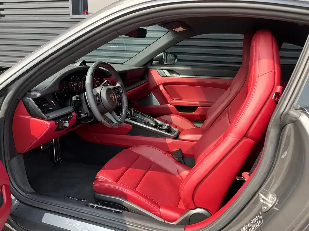 Porsche 911 2024 из CN, фото 9