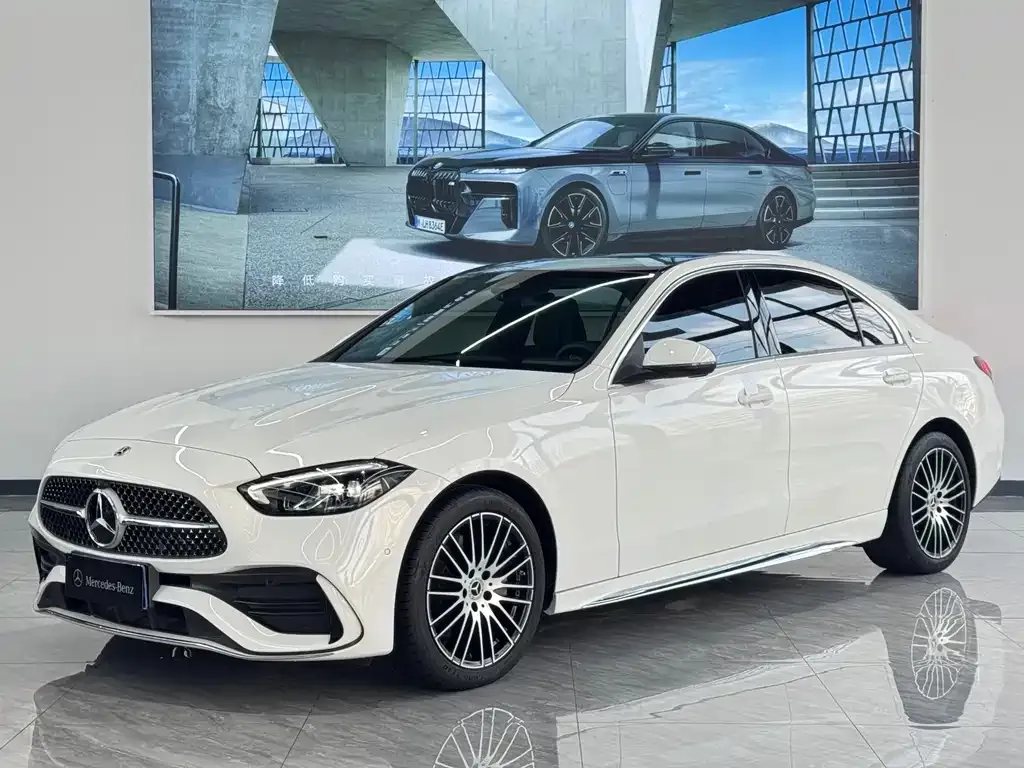 Mercedes-Benz C-Class — фото 1