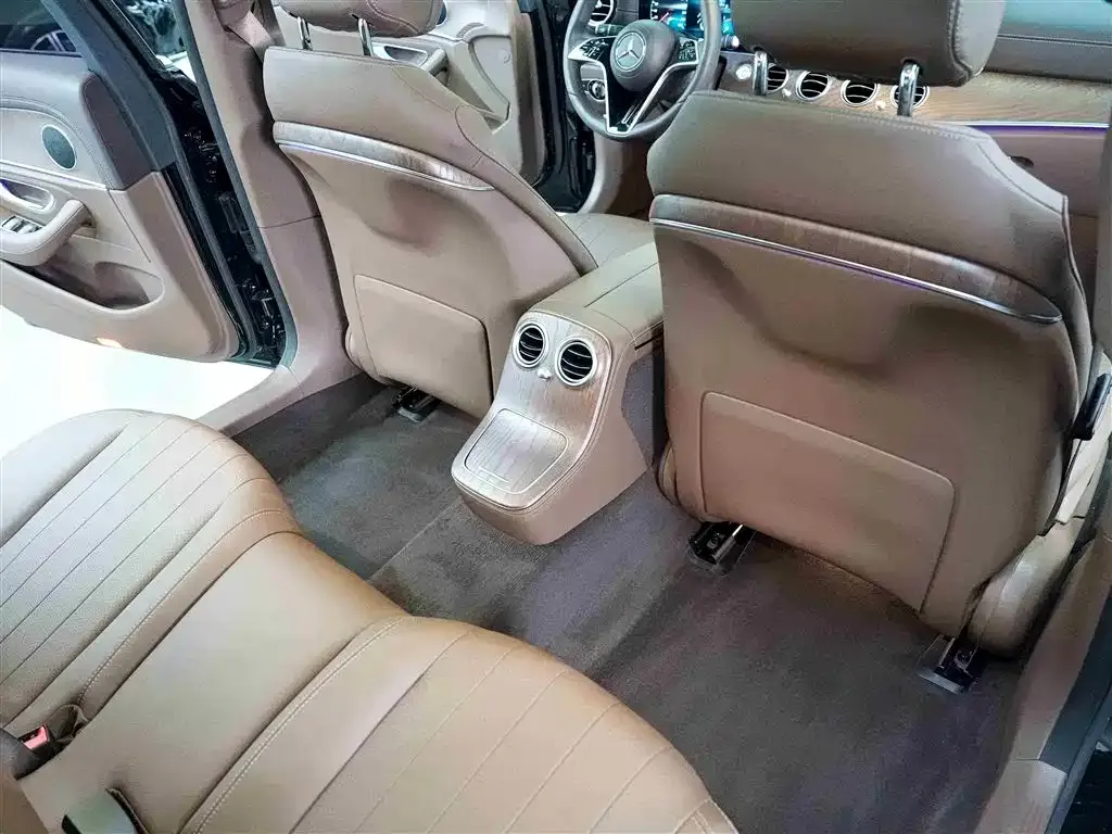 Mercedes-Benz E-Class 2023 из CN, фото 7