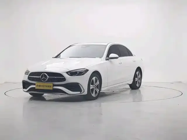 Mercedes-Benz C-Class — фото 1
