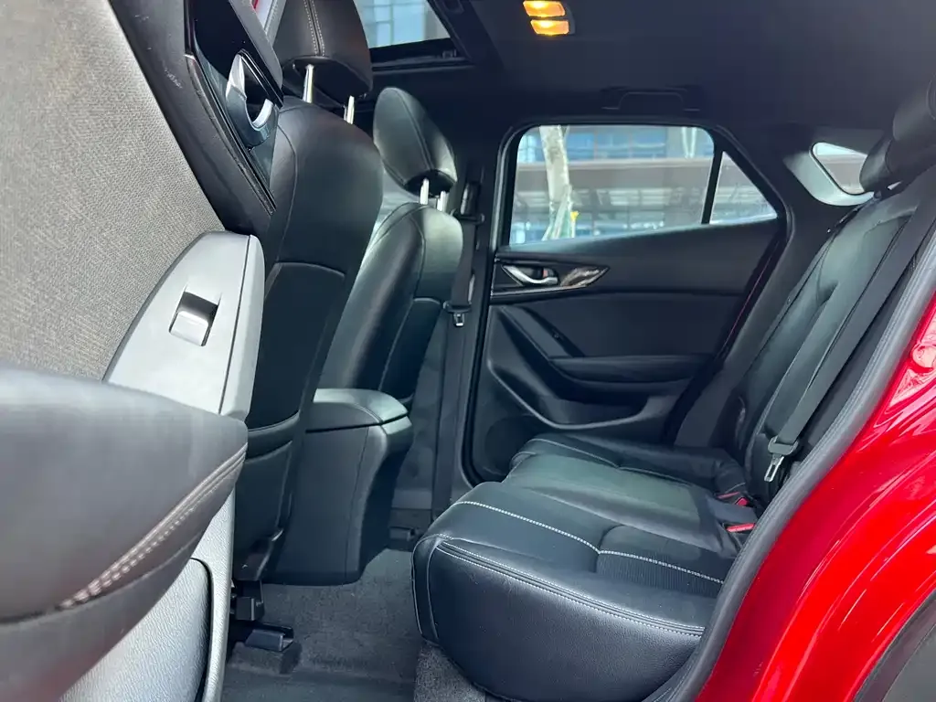 Mazda CX-4 2021 из CN, фото 7