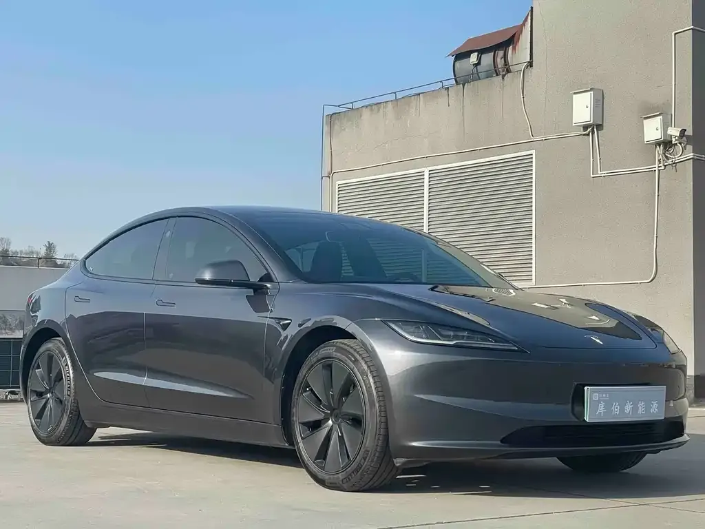 Tesla Model 3 — фото 6