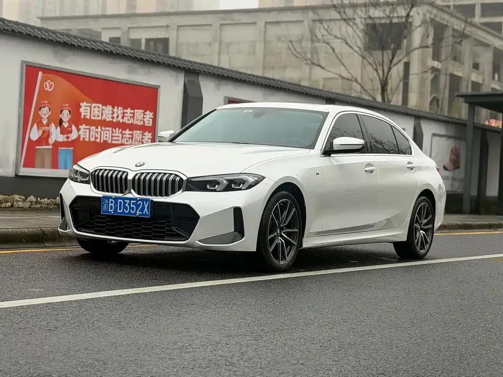 BMW 3 Series 2023 из CN, фото 1