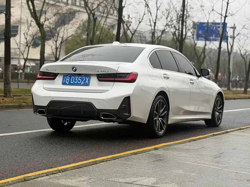 BMW 3 Series 2023 из CN, фото 10
