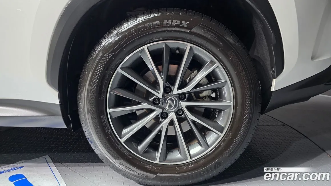 Lexus NX 2025 из KR, фото 4