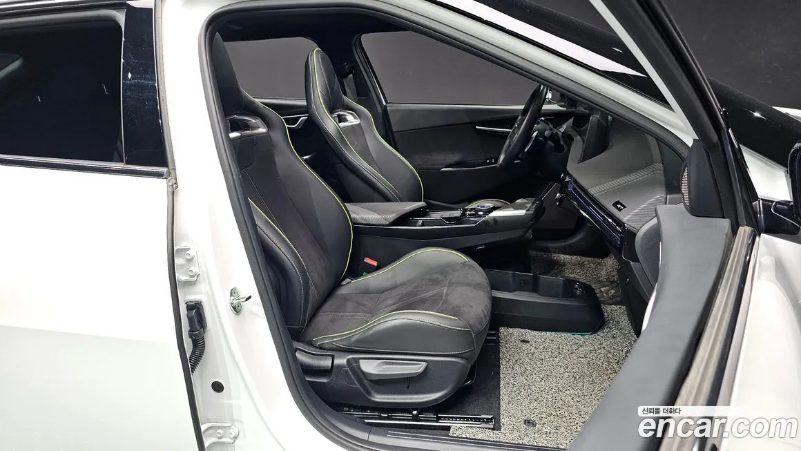 Kia EV6 2023 из KR, фото 6