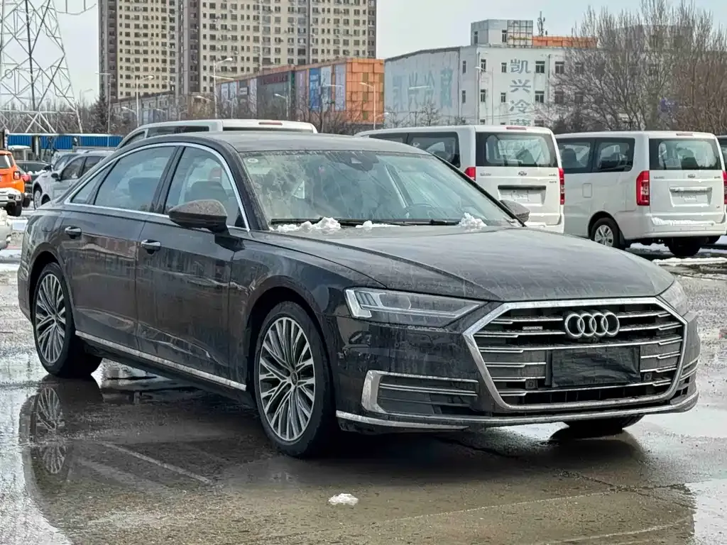 Audi A8 — фото 9