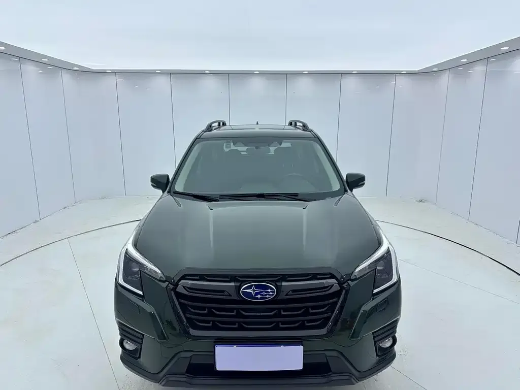 Subaru Forester — фото 2