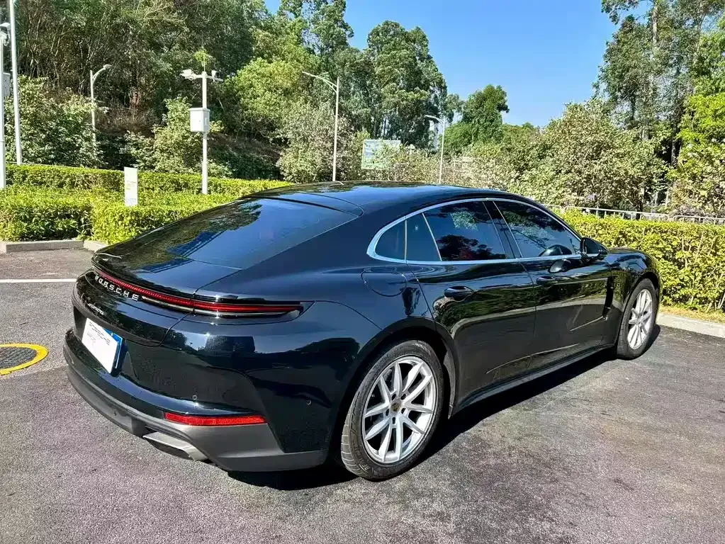 Porsche Panamera 2024 из CN, фото 2