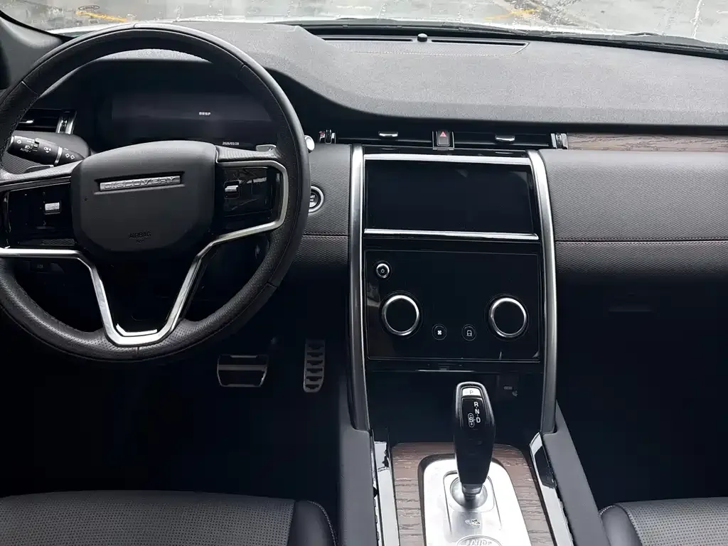 Land Rover Discovery Sport — фото 2