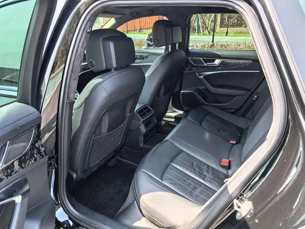 Audi A6 (Import) 2021 из CN, фото 5