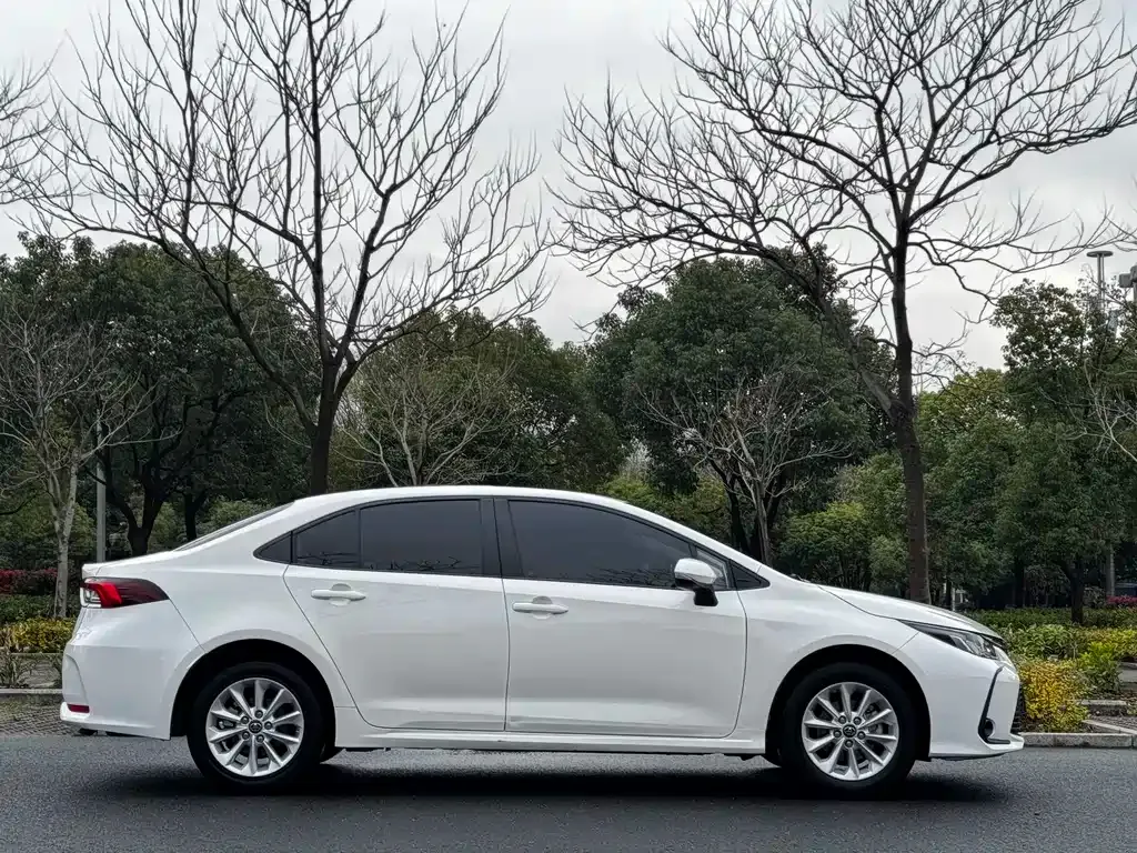 Toyota Corolla 2022 из CN, фото 6