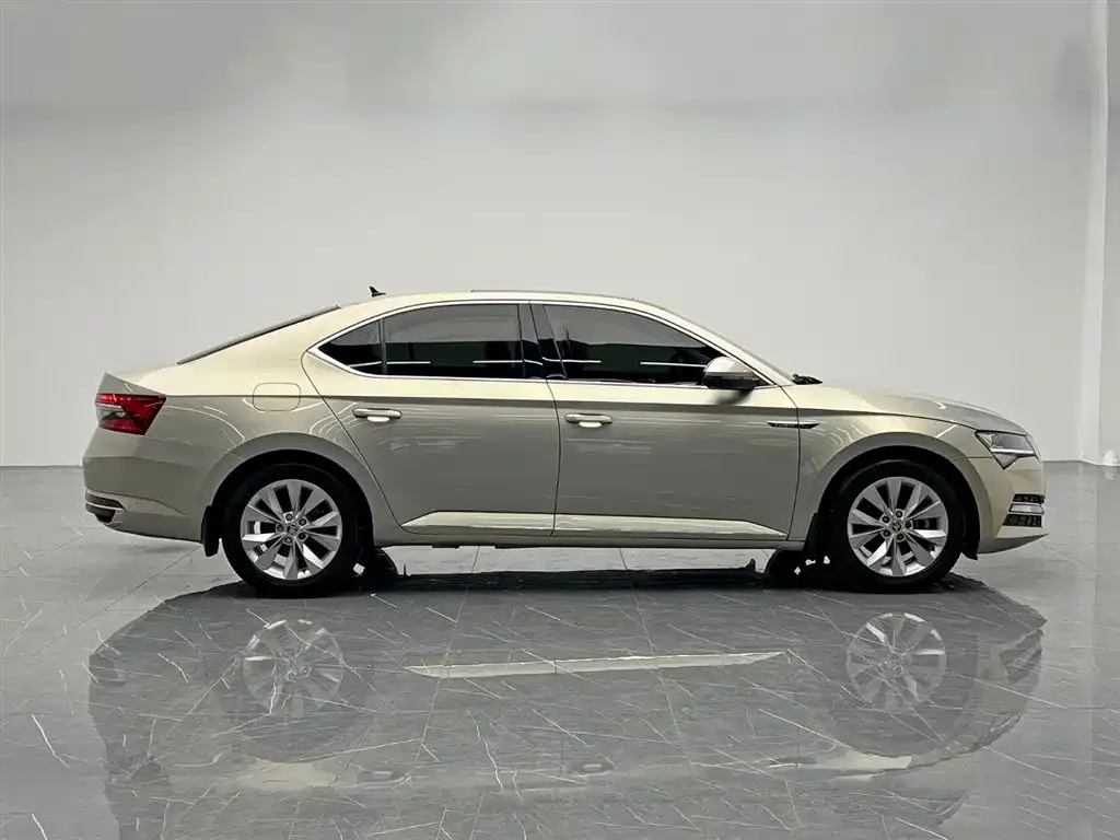 Skoda Superb 2021 из CN, фото 5