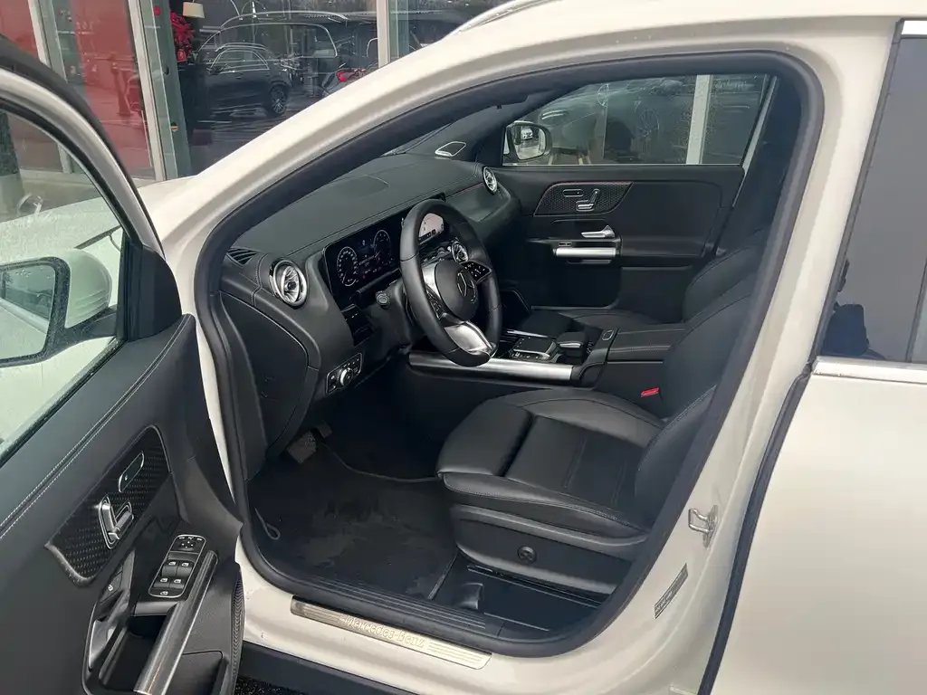 Mercedes-Benz GLA 2024 из CN, фото 6