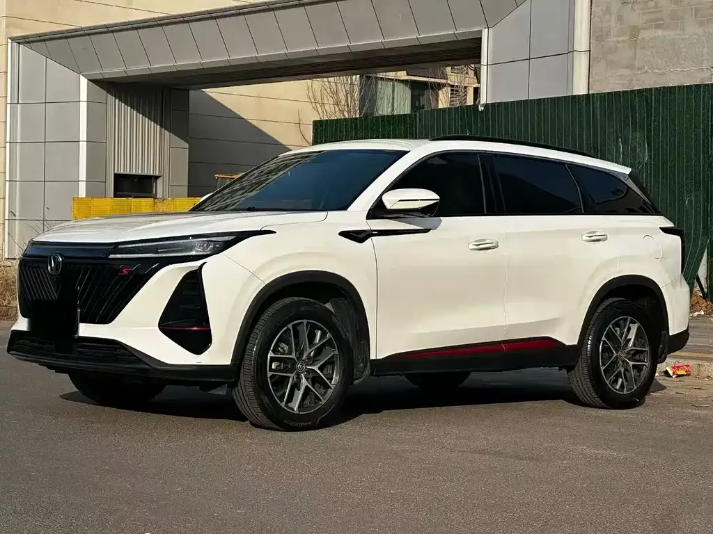 Changan CS75PLUS — фото 1