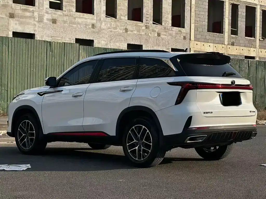 Changan CS75PLUS — фото 9