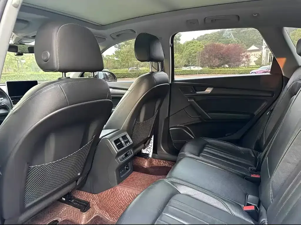 Audi Q5L 2021 из CN, фото 2