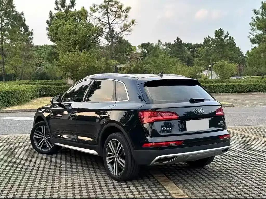 Audi Q5L 2021 из CN, фото 6