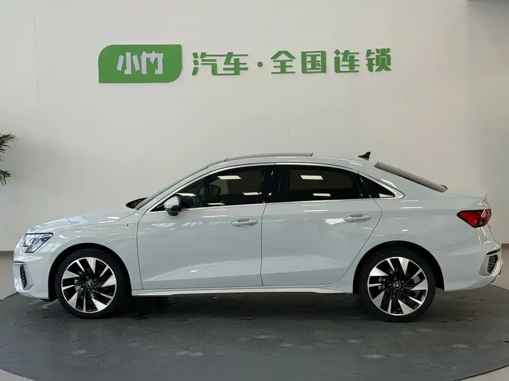 Audi A3 2023 из CN, фото 10