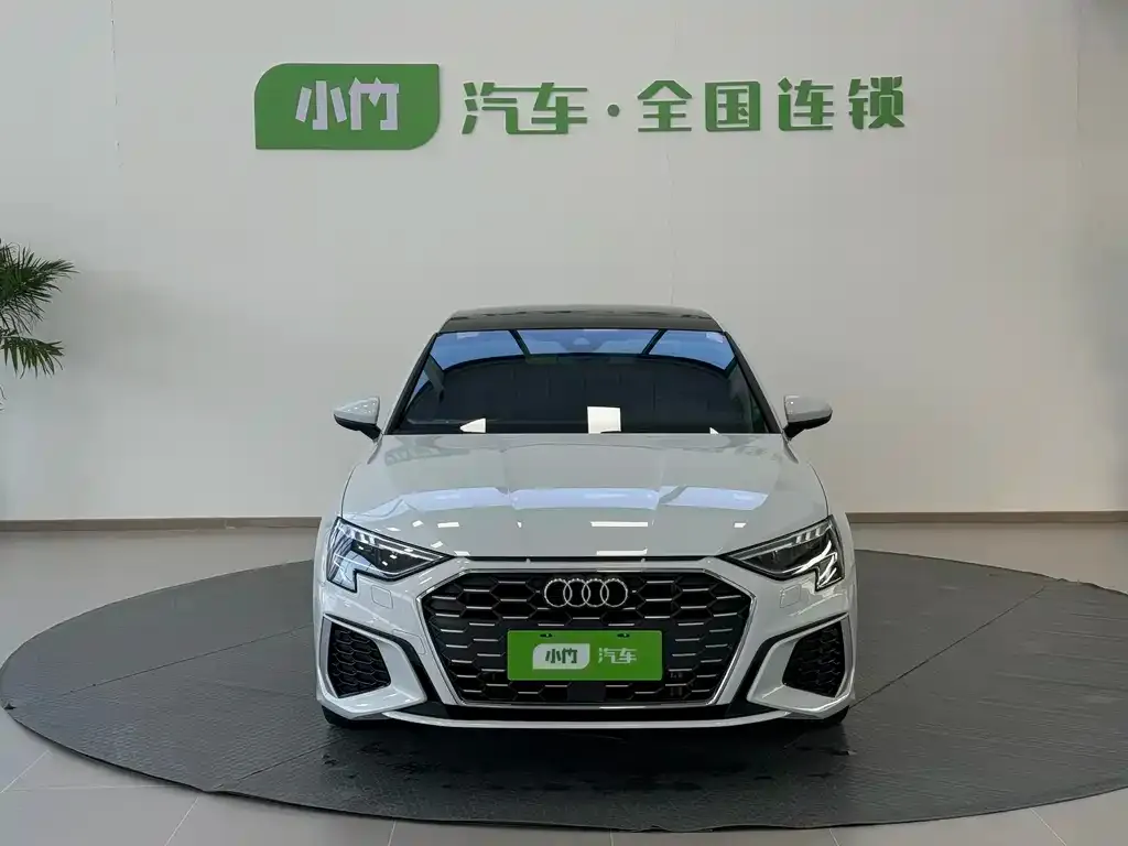 Audi A3 2023 из CN, фото 2