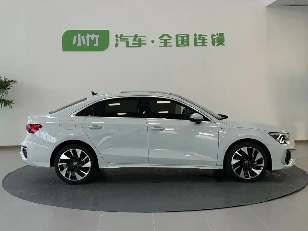 Audi A3 2023 из CN, фото 7