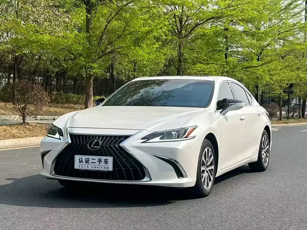 Lexus ES 2023 из CN, фото 1