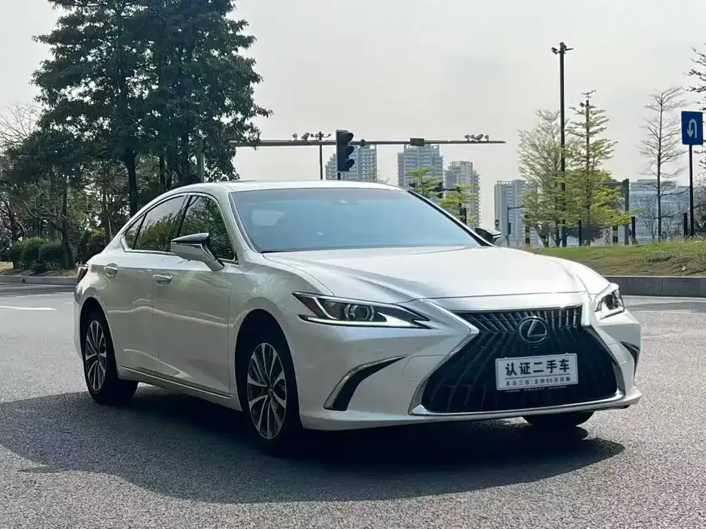 Lexus ES 2023 из CN, фото 8