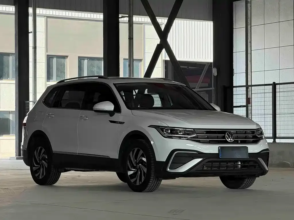 Volkswagen Tiguan L 2024 из CN, фото 4