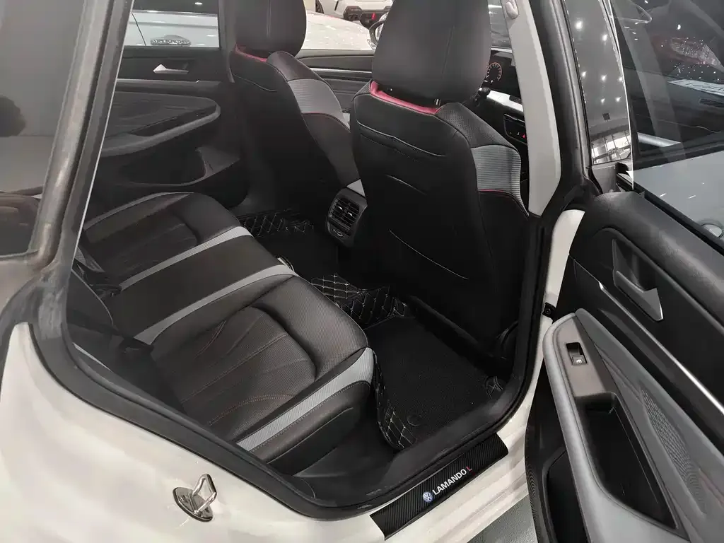 Volkswagen Lamando 2023 из CN, фото 6