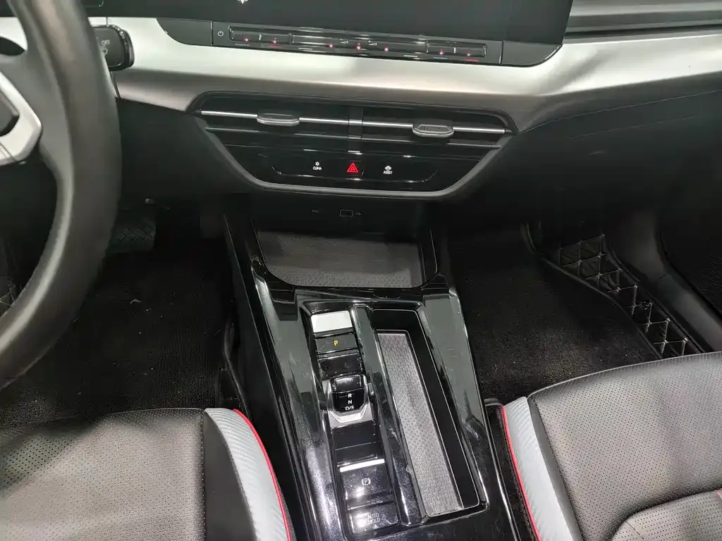 Volkswagen Lamando 2023 из CN, фото 8