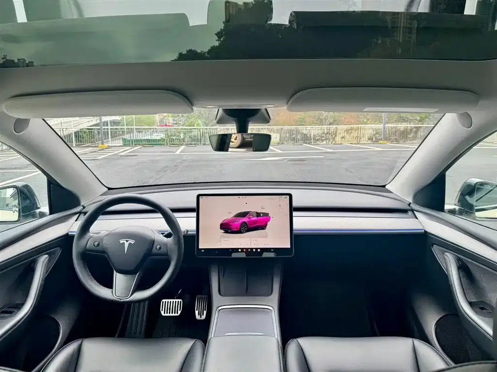 Tesla Model Y — фото 2