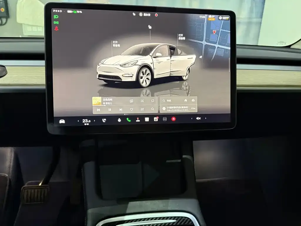Tesla Model Y — фото 7