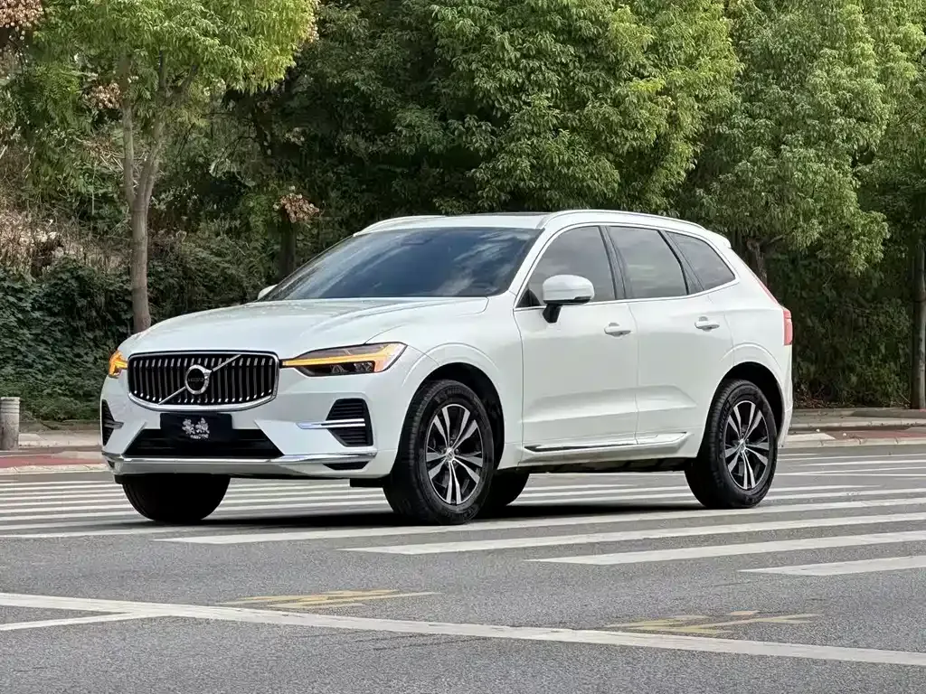 Volvo XC60 2025 из CN, фото 1