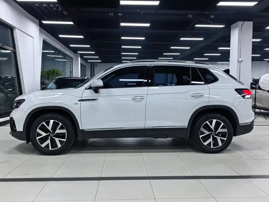 Volkswagen Tayron 2023 из CN, фото 9
