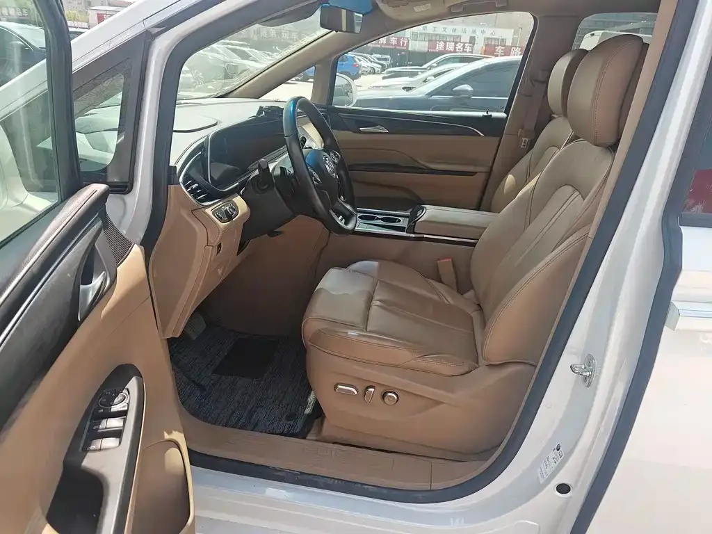 Buick GL8 2021 из CN, фото 10