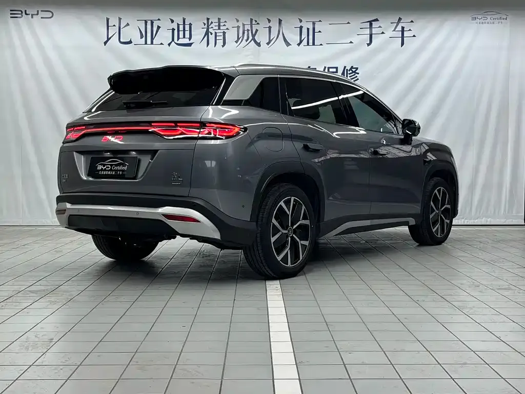 BYD L DM-i — фото 4