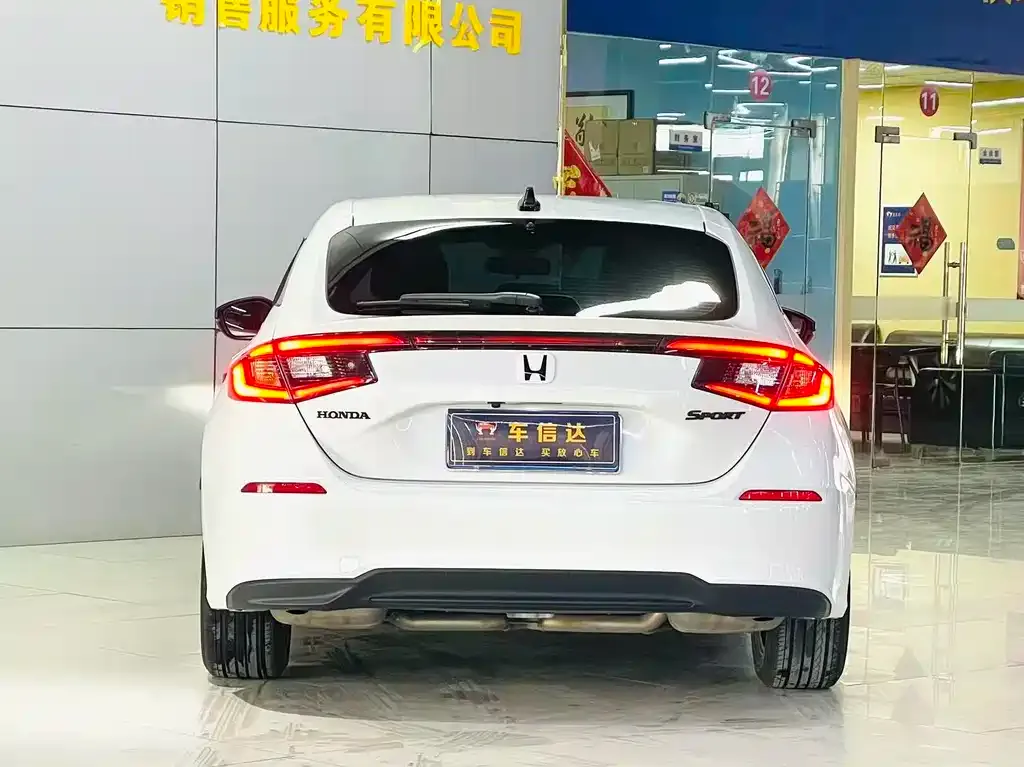 Honda Civic — фото 10