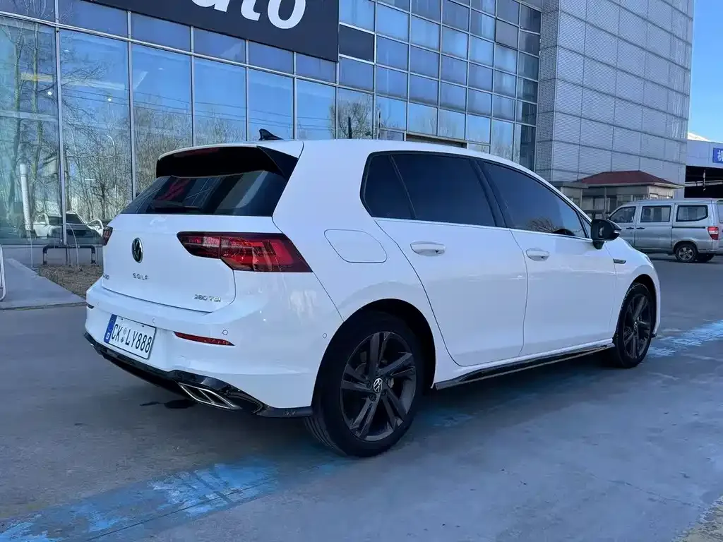 Volkswagen Golf 2021 из CN, фото 3