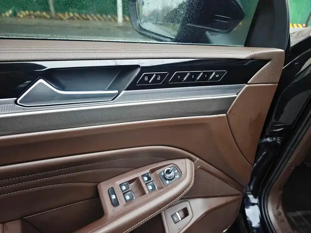 Volkswagen Phideon 2021 из CN, фото 7