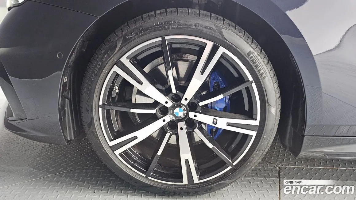 BMW 5-Series 2025 из KR, фото 5