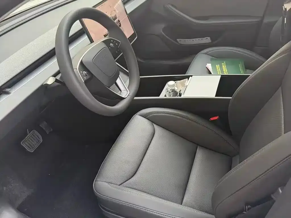 Tesla Model 3 — фото 6