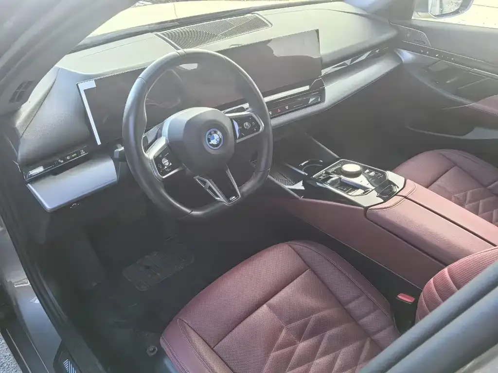 BMW i5 2024 из CN, фото 9