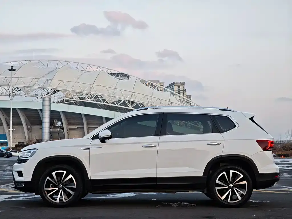 Volkswagen Tharu 2021 из CN, фото 4