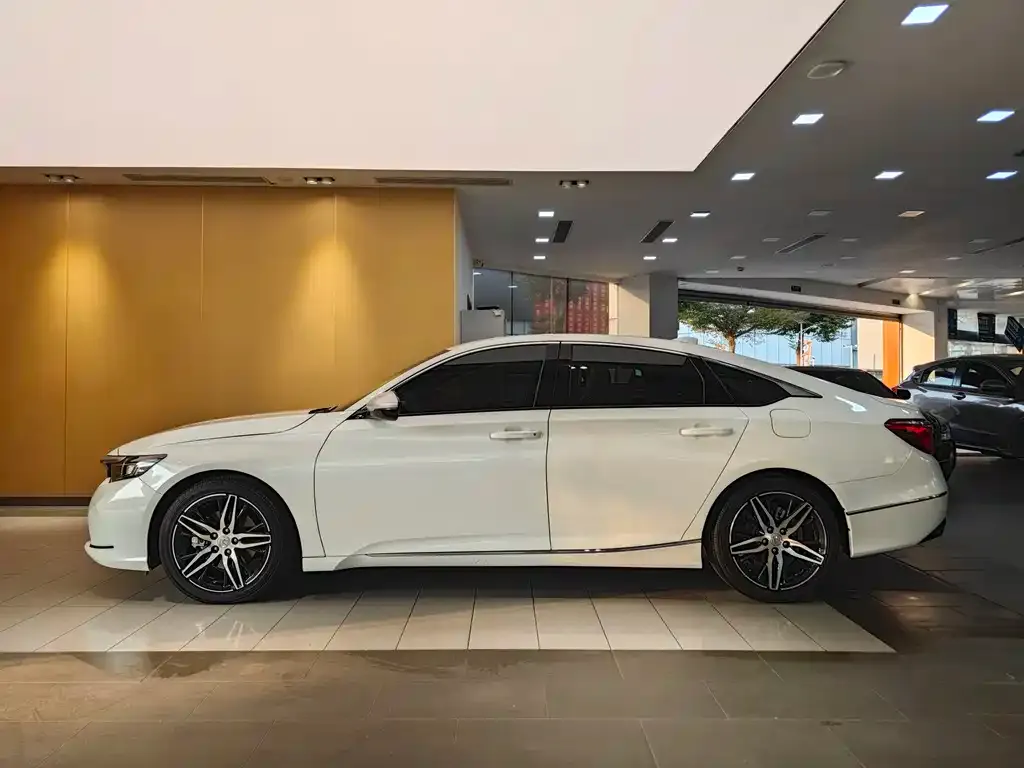 Honda Inspire 2022 из CN, фото 5