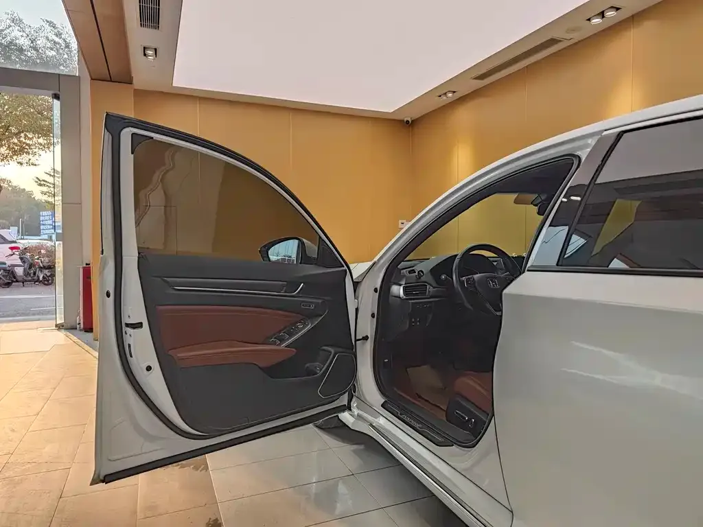 Honda Inspire 2022 из CN, фото 10