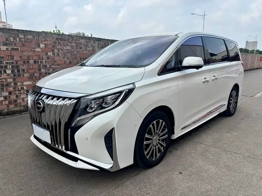 GAC Motor Trumpchi M8 — фото 1