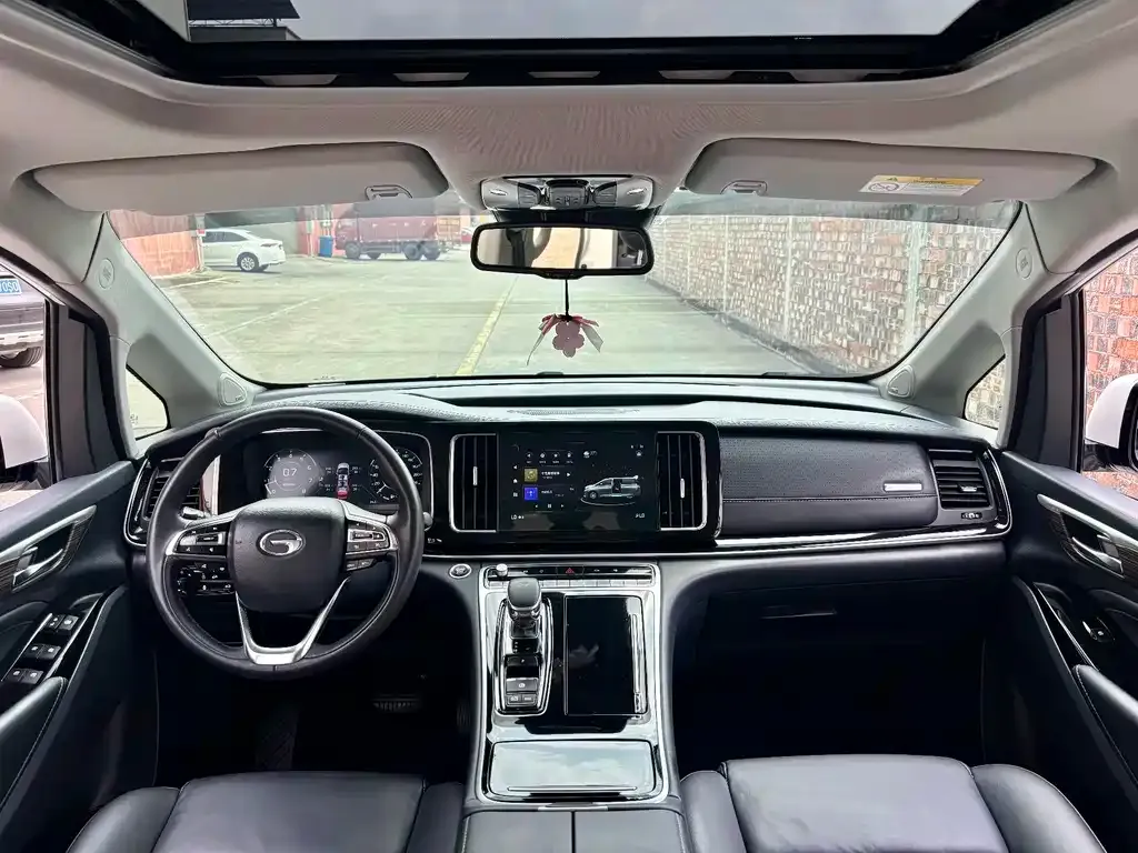GAC Motor Trumpchi M8 — фото 3