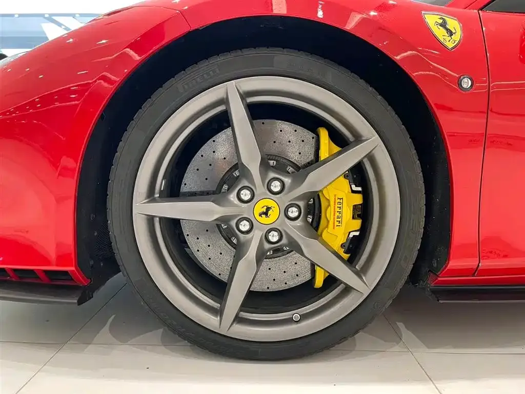 Ferrari F8 — фото 4